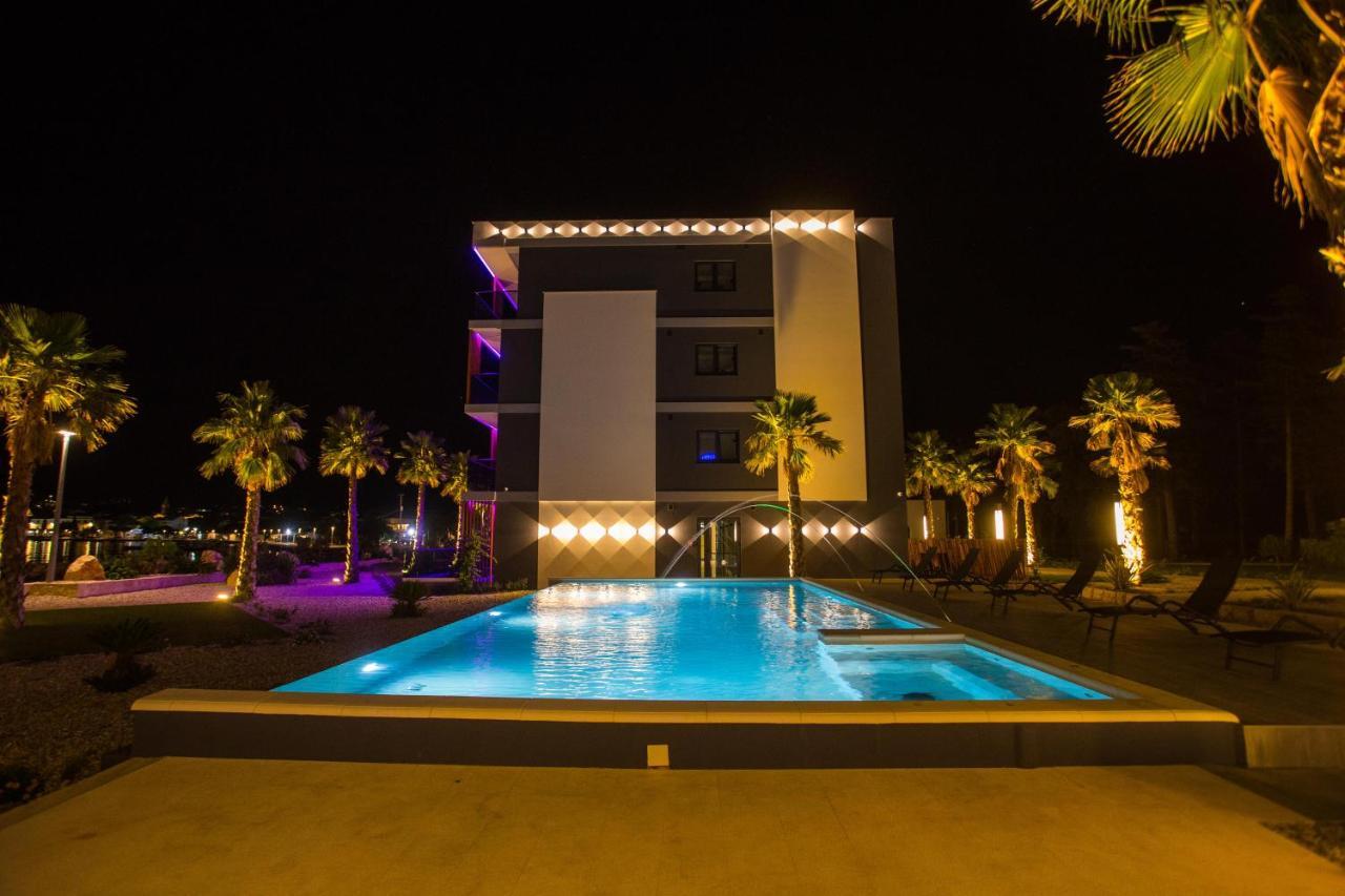 Liberty Plaza Hotel Novalja