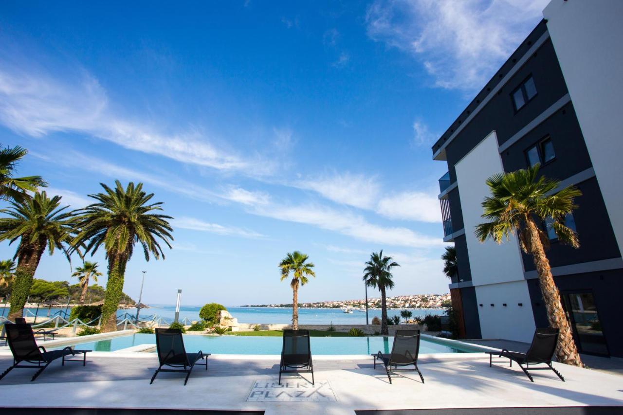 Liberty Plaza Hotel Novalja